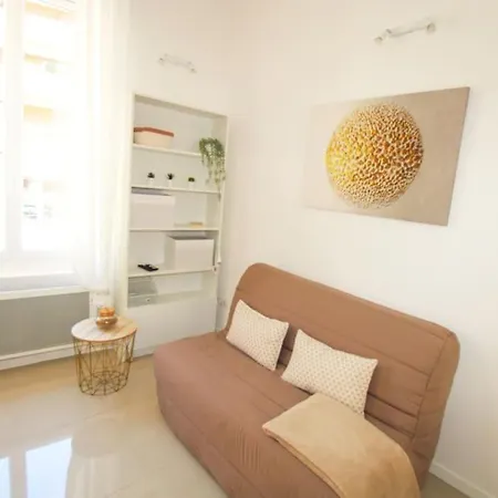 Studio B6 Yourhosthelper Apartmán *